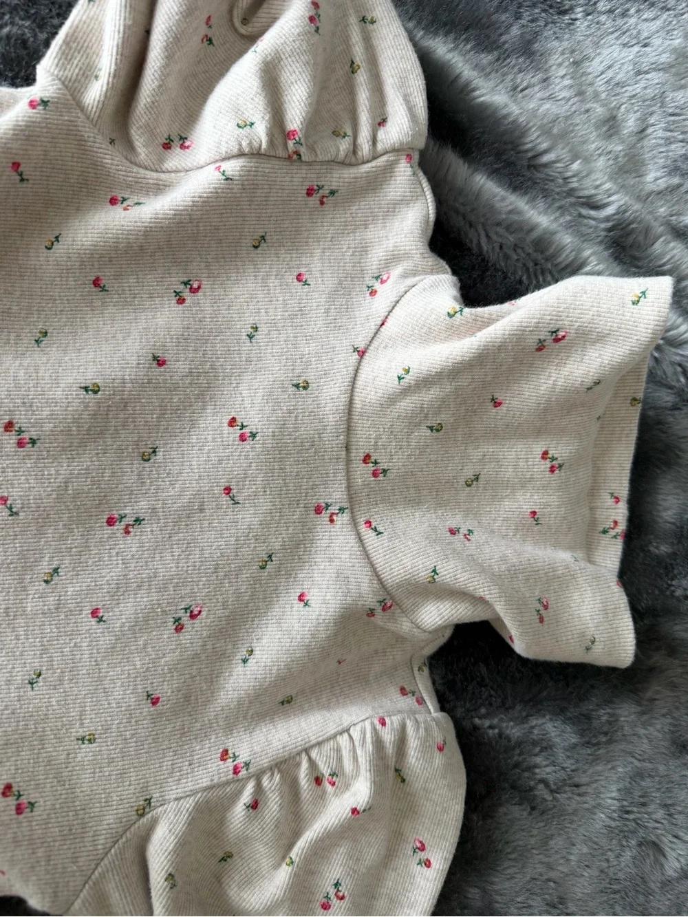 GAP Kids girls floral puff sleeve turtleneck